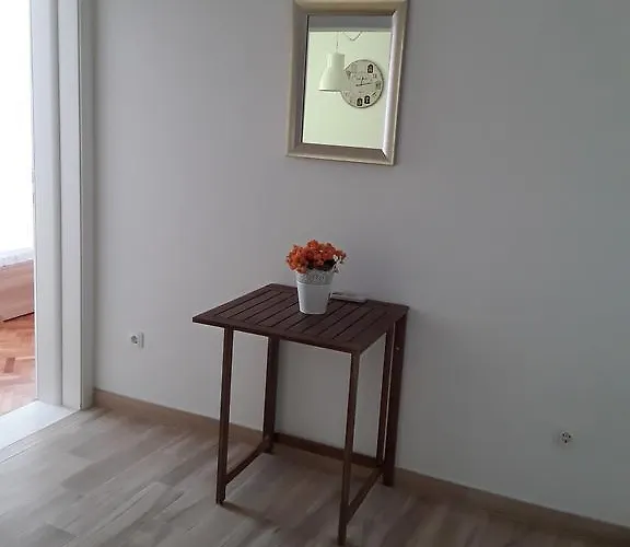 Lara Trogir