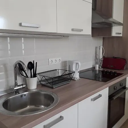 Lara Apartment *